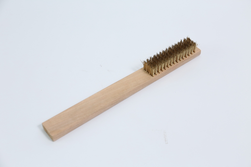  Brass brush with wood handle 7 Row