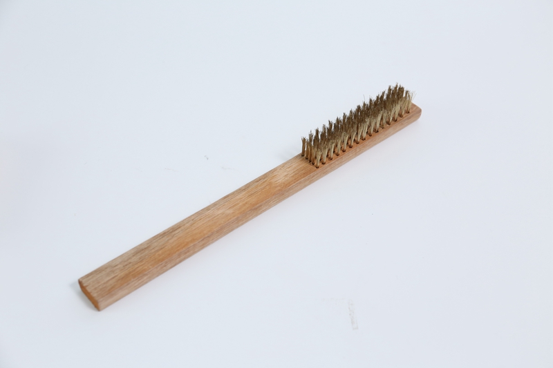  5 Row Brass Wire Wooden Brush